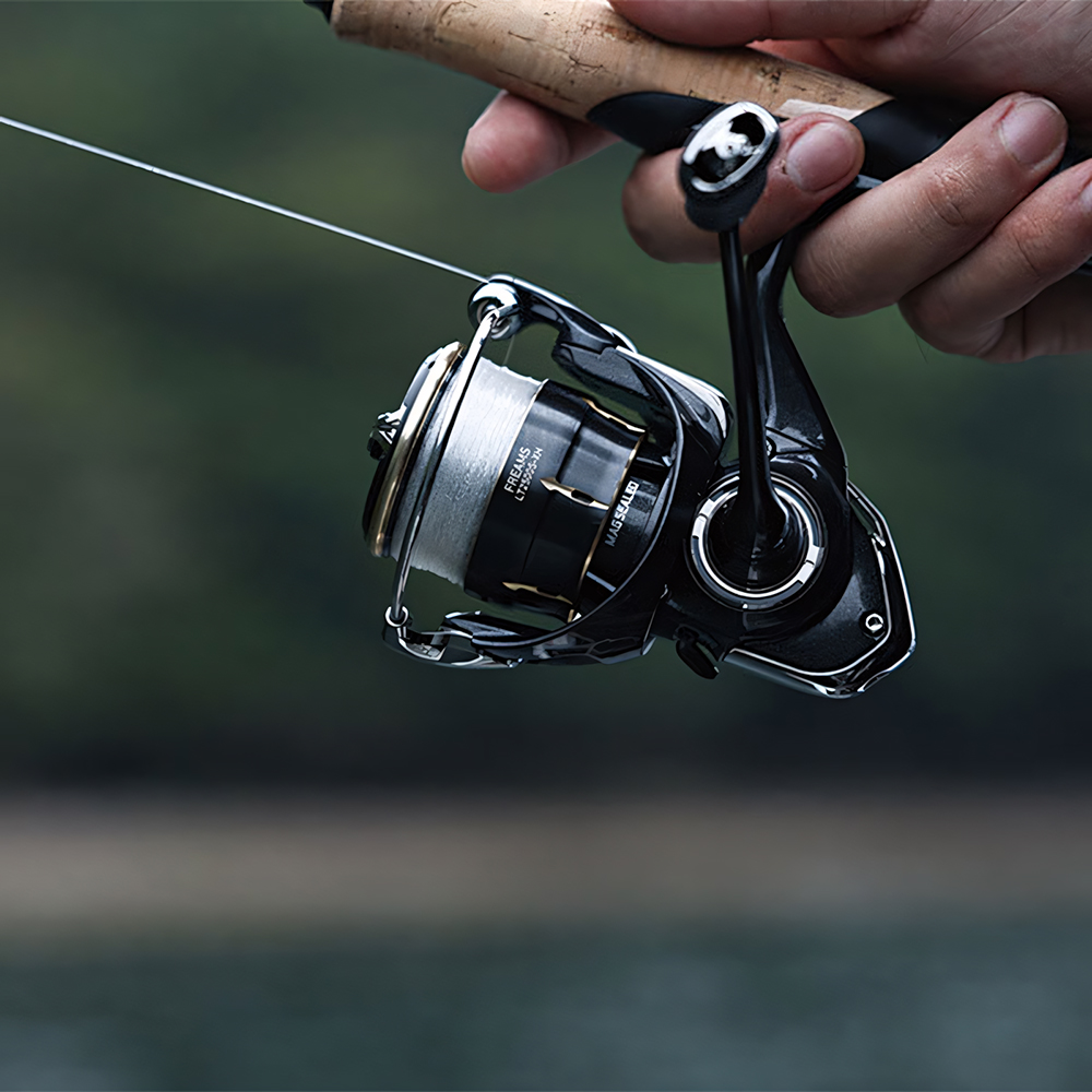 รอกตกปลาไดว่า รุ่นเฟรมส์ ปี 20 - Daiwa Reel Bg บทวิจารณ์และราคา